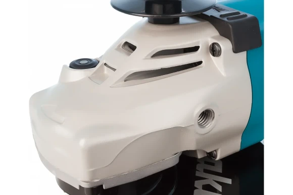 Шлифмашина угловая MAKITA GA9020, 2200Вт, 230мм, 6600об/мин, в коробке Шлифмашина угловая MAKITA GA9020, 2200Вт, 230мм, 6600об/мин, в коробке