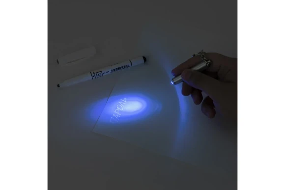 Маркер ультрафиолетовый перманентный 0,6-1мм+фонарик CENTROPEN Маркер ультрафиолетовый перманентный 0,6-1мм+фонарик CENTROPEN