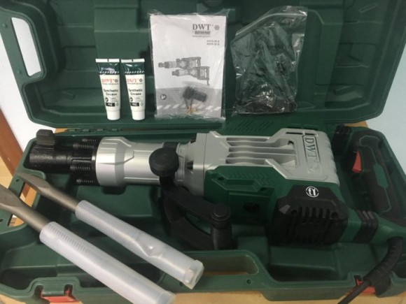 Отбойный молоток HEX DWT, AH15-30 B BMC,1700Вт,50Дж,+комплект Отбойный молоток HEX DWT, AH15-30 B BMC,1700Вт,50Дж,+комплект