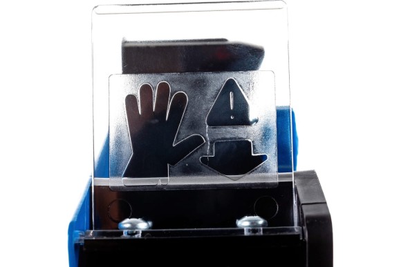 Диспенсер для клейкой ленты шириной до 50мм, 12015 ЗУБР Диспенсер для клейкой ленты шириной до 50мм, 12015 ЗУБР