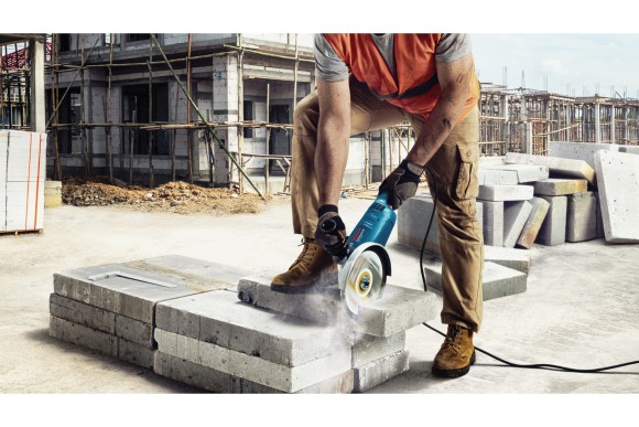 Шлифмашина углов. BOSCH GWS2200  RSP 2200W,230мм,6500о/мин, (плавный пуск) Шлифмашина углов. BOSCH GWS2200  RSP 2200W,230мм,6500о/мин, (плавный пуск)