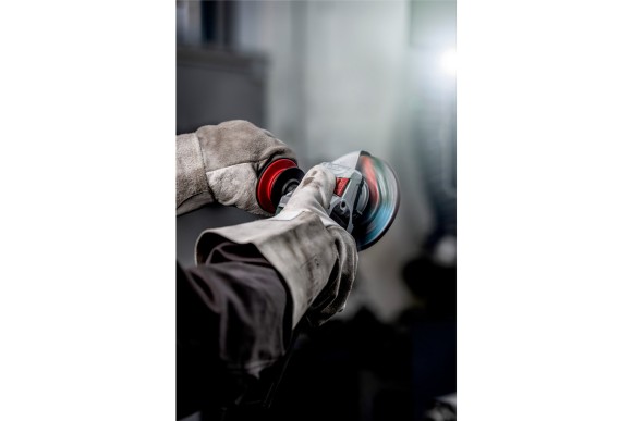 Шлифмашина углов. METABO WEV 10-125 Quick,1000Вт,2800-10500о/м,125*22,2мм,коробка Шлифмашина углов. METABO WEV 10-125 Quick,1000Вт,2800-10500о/м,125*22,2мм,коробка