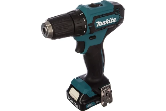Шуруповёрт аккум. MAKITA DF333DWYE 30Н/м,12В,1,5А/ч,,2шт* Li-ion кейса Шуруповёрт аккум. MAKITA DF333DWYE 30Н/м,12В,1,5А/ч,,2шт* Li-ion кейса