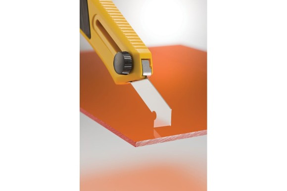 Нож-резак 13мм, пластиковый корпус, +2 лезвия(вольфрам), OL-PC-L OLFA