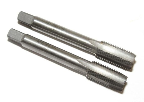 Метчик ручной М12,0*1,0 9ХС, к-т из 2-х шт.ИПЦ Метчик ручной М12,0*1,0 9ХС, к-т из 2-х шт.ИПЦ