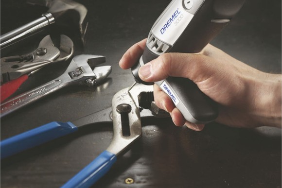 Многофунк.инстр. DREMEL 3000-5/25 130Вт,+5 пр Многофунк.инстр. DREMEL 3000-5/25 130Вт,+5 пр