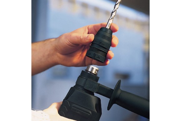 Перфоратор BOSCH GBH 2-26 DFR,800Вт, 2.7Дж,4-26мм,0-900о/мин+ПАТРОН 13мм БЗП Перфоратор BOSCH GBH 2-26 DFR,800Вт, 2.7Дж,4-26мм,0-900о/мин+ПАТРОН 13мм БЗП