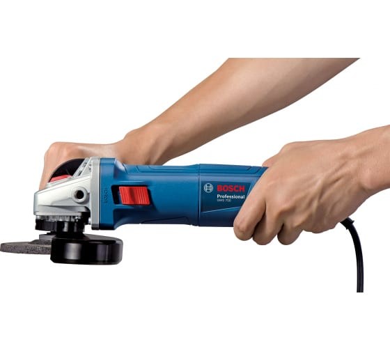 Шлифмашина углов.BOSCH GWS 700  710Вт,125мм,12000 о/мин Шлифмашина углов.BOSCH GWS 700  710Вт,125мм,12000 о/мин