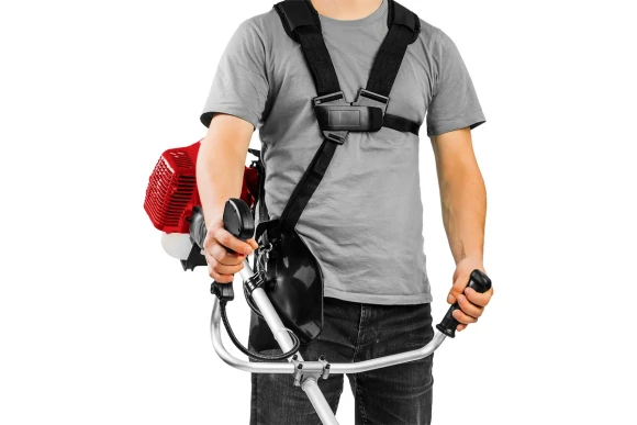 Триммер бензиновый ЗУБР КРБ-250, 600Вт/0.82л.с, 25.4см?, 8500об/мин, 2х-тактный, диск/катушка Триммер бензиновый ЗУБР КРБ-250, 600Вт/0.82л.с, 25.4см?, 8500об/мин, 2х-тактный, диск/катушка