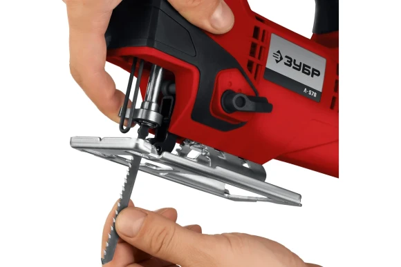 Лобзик электрич. ЗУБР Л-570, 570Вт, 65/8мм, 0-3000ход/мин, в коробке Лобзик электрич. ЗУБР Л-570, 570Вт, 65/8мм, 0-3000ход/мин, в коробке