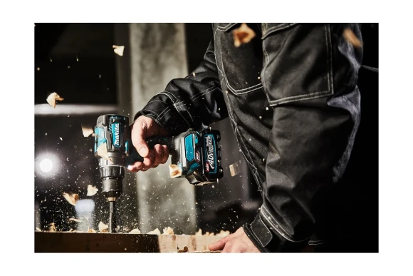 Шуруповёрт(BL) аккум. MAKITA, DF001GZ, 40В,1шт 4А/ч, 140Н*м, 2600об/мин,в коробке Шуруповёрт(BL) аккум. MAKITA, DF001GZ, 40В,1шт 4А/ч, 140Н*м, 2600об/мин,в коробке