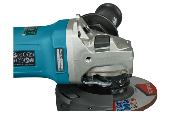 Шлифмашина углов.MAKITA 9558HNRK 840Вт,125*22,2мм,11000об/мин. Кейс Шлифмашина углов.MAKITA 9558HNRK 840Вт,125*22,2мм,11000об/мин. Кейс