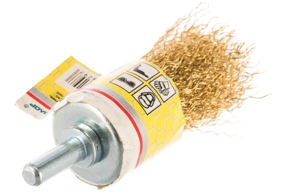 Щётка-крацовка кистевая со шпилькой 25мм, латунированная сталь, РемоКолор Щётка-крацовка кистевая со шпилькой 25мм, латунированная сталь, РемоКолор