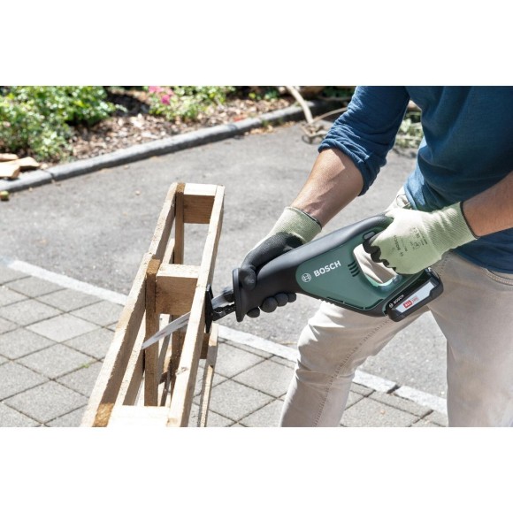 Пила сабельная BOSCH AdvancedRecip 18, 18В 2.5Ач Li-ion*1шт,100/20мм,0-3100о/мин Пила сабельная BOSCH AdvancedRecip 18, 18В 2.5Ач Li-ion*1шт,100/20мм,0-3100о/мин