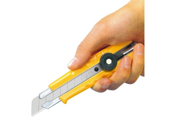 Нож с винтовым фиксатором 18мм с металлическим выступом, пластикой корпус, OL-OL OLFA