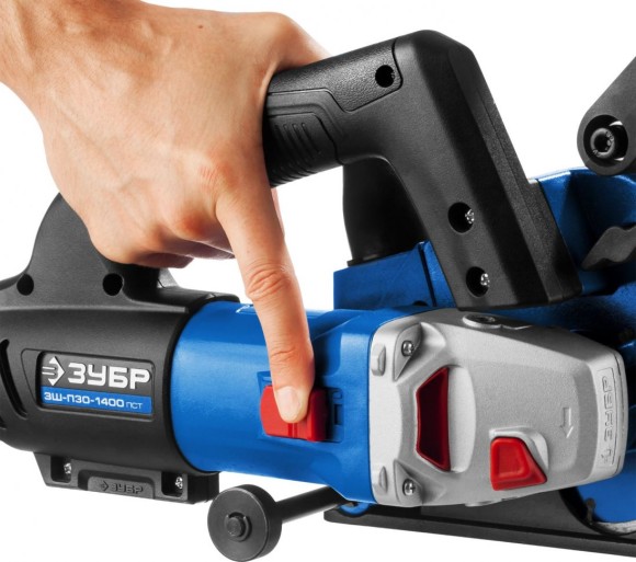 Штроборез ЗУБР ЗШ-П30-1400 ПСТК,1400 Вт,125мм,8800о/мин,паз 3-30мм Штроборез ЗУБР ЗШ-П30-1400 ПСТК,1400 Вт,125мм,8800о/мин,паз 3-30мм