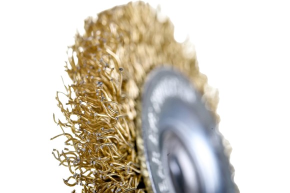 Щётка-крацовка дисковая со шпилькой 50мм, латунированная сталь, РемоКолор Щётка-крацовка дисковая со шпилькой 50мм, латунированная сталь, РемоКолор