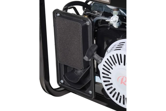 Генератор бензиновый БГ 4000 Р Ресанта 3,3кВт 220В 16л с ручным запуском Генератор бензиновый БГ 4000 Р Ресанта 3,3кВт 220В 16л с ручным запуском