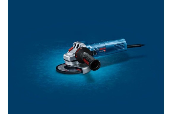 Шлифмашина углов.BOSCH GWS 9-125 S 900W,125мм  2800-11000о/мин. Шлифмашина углов.BOSCH GWS 9-125 S 900W,125мм  2800-11000о/мин.