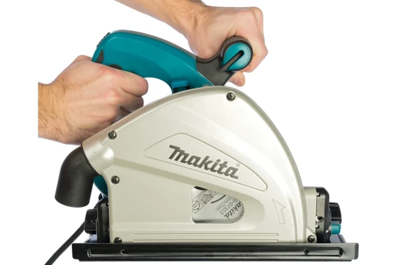 Пила дисковая погружная MAKITA SP 6000,1300Вт ,165*20мм, h-56/40мм,2200-6400о/мин Пила дисковая погружная MAKITA SP 6000,1300Вт ,165*20мм, h-56/40мм,2200-6400о/мин