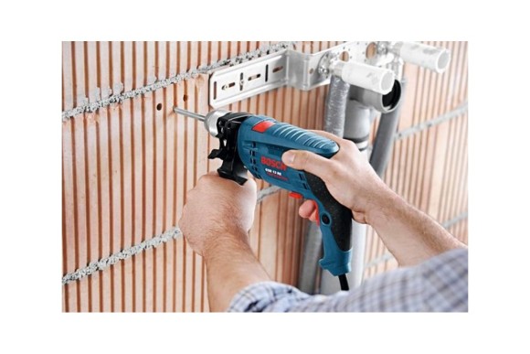 Дрель BOSCH GSB 13 RE (БЗП 13мм) 600Вт,0-2800 о/м Дрель BOSCH GSB 13 RE (БЗП 13мм) 600Вт,0-2800 о/м