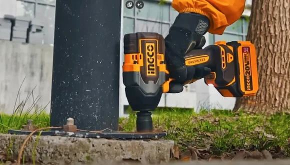 Гайковёрт(BL) аккум. INGCO CIWLI20851, 20В, 850Н*м, квадрат 1/2", АКБ 0-шт  в коробке