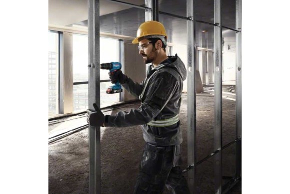 Шуруповёрт, аккум  ударный BOSCH GSB 185 Li, 50Н/м,2*2,0А/ч Li-ion.кейс