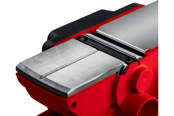 Рубанок электрический ЗУБР ЗР-750-82, 750Вт, 82мм, 0-2мм, 16000об/мин Рубанок электрический ЗУБР ЗР-750-82, 750Вт, 82мм, 0-2мм, 16000об/мин