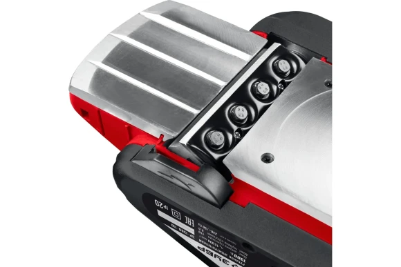 Рубанок электрический ЗУБР ЗР-1100-110, 1100Вт, 110мм, 0-4мм, 16000об/мин Рубанок электрический ЗУБР ЗР-1100-110, 1100Вт, 110мм, 0-4мм, 16000об/мин