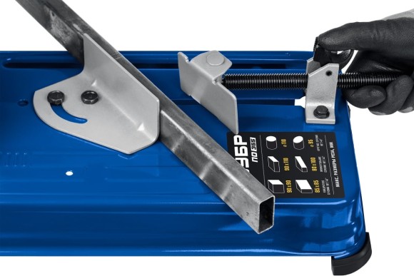 Пила монтажная ЗУБР ПО-355,2400Вт,3900о/мин.диск-355*25.4мм,130мм Пила монтажная ЗУБР ПО-355,2400Вт,3900о/мин.диск-355*25.4мм,130мм