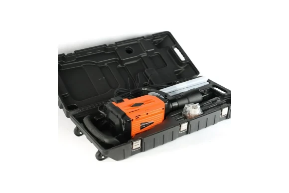 Отбойный молоток PATRIOT, DB 560, 1800Вт, 45Дж, HEX30, 1500уд/мин, +комплект Отбойный молоток PATRIOT, DB 560, 1800Вт, 45Дж, HEX30, 1500уд/мин, +комплект