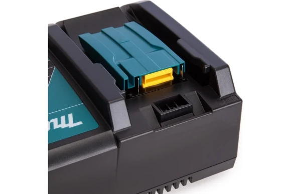 Зарядное устройство MAKITA DC18RC быстрое (LXT 18В) Зарядное устройство MAKITA DC18RC быстрое (LXT 18В)