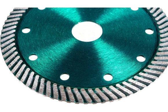 Диск алмазный по железобетону 125 х 22.2мм, сегмент. сухой/мокрый, TP172 Trio-Diamond Диск алмазный по железобетону 125 х 22.2мм, сегмент. сухой/мокрый, TP172 Trio-Diamond