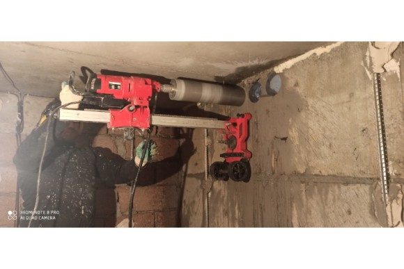 Сверлильная машина DIAM ML-200А, 2800Вт, d-200/180 мм + стойка наклонная Сверлильная машина DIAM ML-200А, 2800Вт, d-200/180 мм + стойка наклонная