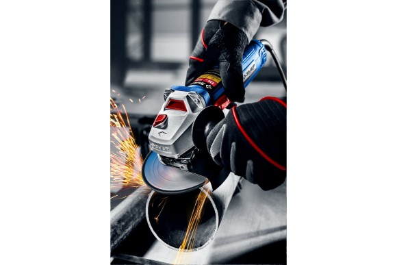 Шлифмашина угловая ЗУБР УШМ-П125-1500 ЭПСТ, 1500Вт, 125мм, 3000-9500об/мин, Профи, в коробке Шлифмашина угловая ЗУБР УШМ-П125-1500 ЭПСТ, 1500Вт, 125мм, 3000-9500об/мин, Профи, в коробке