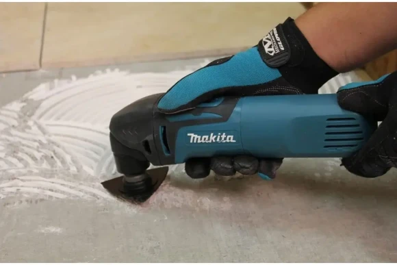 Универсальный резак MAKITA TM3000C 320 Вт,6000-20000о/мин. Универсальный резак MAKITA TM3000C 320 Вт,6000-20000о/мин.