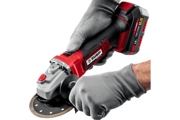 Шлифмашина угловая аккум. ЗУБР УШМ-18-125-41, 18В, 125мм, 10000об/мин, АКБ 1-шт (4А*ч), в кейсе Шлифмашина угловая аккум. ЗУБР УШМ-18-125-41, 18В, 125мм, 10000об/мин, АКБ 1-шт (4А*ч), в кейсе