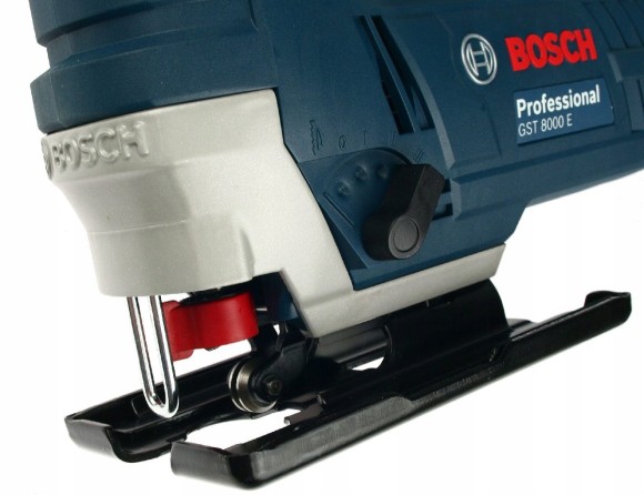 Лобзик BOSCH GST 8000 E 710Вт,80мм,500-3100о/мин Лобзик BOSCH GST 8000 E 710Вт,80мм,500-3100о/мин