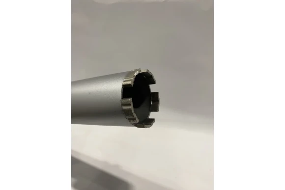 Коронка алмазная по железобетону 62 х 450мм, 1 1/4UNC, сухой/мокрый, HILBERG Коронка алмазная по железобетону 62 х 450мм, 1 1/4UNC, сухой/мокрый, HILBERG