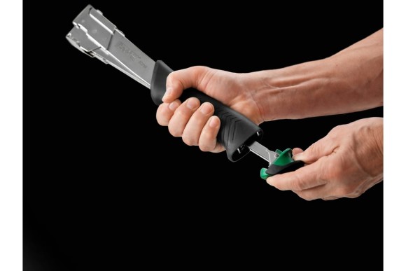 Степлер ударный(молотковый) скоба тип 140/G/11/57 размер 6-12мм RAPID Степлер ударный(молотковый) скоба тип 140/G/11/57 размер 6-12мм RAPID