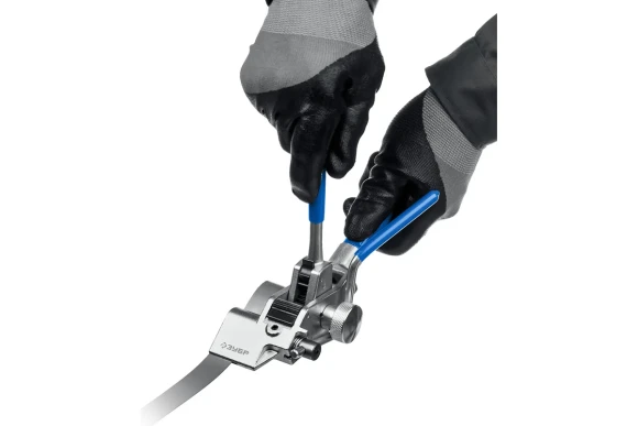 Инструмент для натяжения и резки стальной ленты ИНХ-20 ,ЗУБР Инструмент для натяжения и резки стальной ленты ИНХ-20 ,ЗУБР