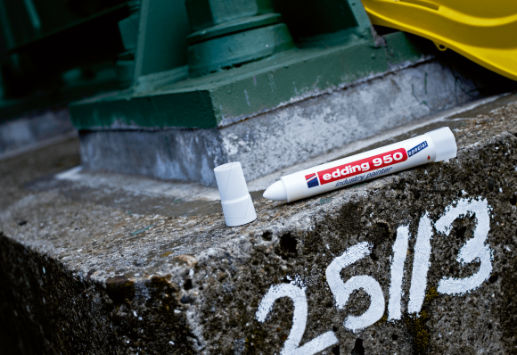 Маркер-паста для мокр.пов.10мм белый EDDING