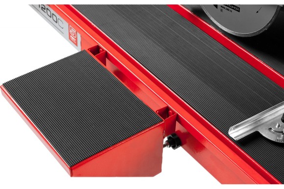 Плиткорез эл.ЗУБР ЭП-250-1200С "Мастер", 1200Вт, длина реза 1020 мм Плиткорез эл.ЗУБР ЭП-250-1200С "Мастер", 1200Вт, длина реза 1020 мм