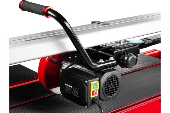 Плиткорез эл.ЗУБР ЭП-200-1000С "Мастер", 1000Вт, длина реза 920 мм Плиткорез эл.ЗУБР ЭП-200-1000С "Мастер", 1000Вт, длина реза 920 мм