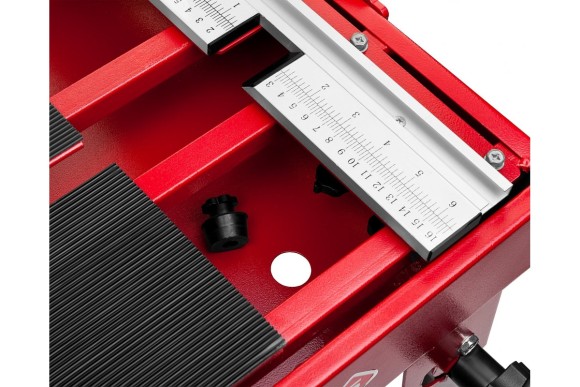 Плиткорез эл.ЗУБР ЭП-200-1000С "Мастер", 1000Вт, длина реза 920 мм Плиткорез эл.ЗУБР ЭП-200-1000С "Мастер", 1000Вт, длина реза 920 мм