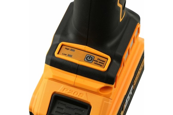 Шлифмашина(BL) угловая аккум. INGCO CAGLI201582, 20В, 125мм, 3000/8500об/мин,АКБ 2-шт (4А*ч),в сумке